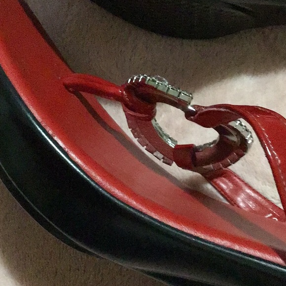 “NEW” Athena Alexander Red and Rhinestone Sandals. - Picture 7 of 7